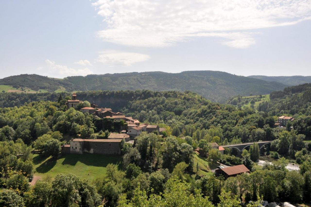Le Moulin Bed & Breakfast Saint-Arcons-d'Allier